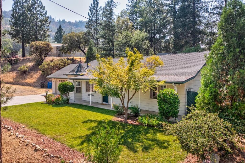 Acorn House - Charming House In Green Heaven With Pool Table With Lovely Backyard Окхерст Экстерьер фото