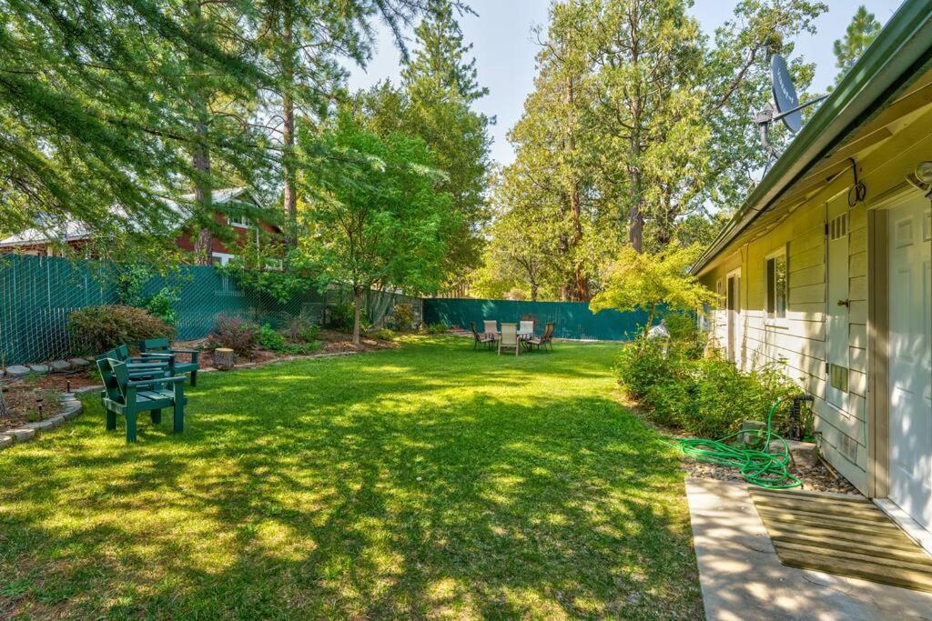Acorn House - Charming House In Green Heaven With Pool Table With Lovely Backyard Окхерст Экстерьер фото